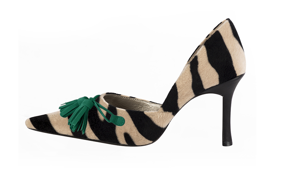 French elegance and refinement for these safari black and emerald green open arch dress pumps, 
                available in many subtle leather and colour combinations. The open cut of the sides and the very pointed end will remind you of the "Italian Touch"
For fans of originality. 
                Matching clutches for parties, ceremonies and weddings.   
                You can customize these shoes to perfectly match your tastes or needs, and have a unique model.  
                Choice of leathers, colours, knots and heels. 
                Wide range of materials and shades carefully chosen.  
                Rich collection of flat, low, mid and high heels.  
                Small and large shoe sizes - Florence KOOIJMAN